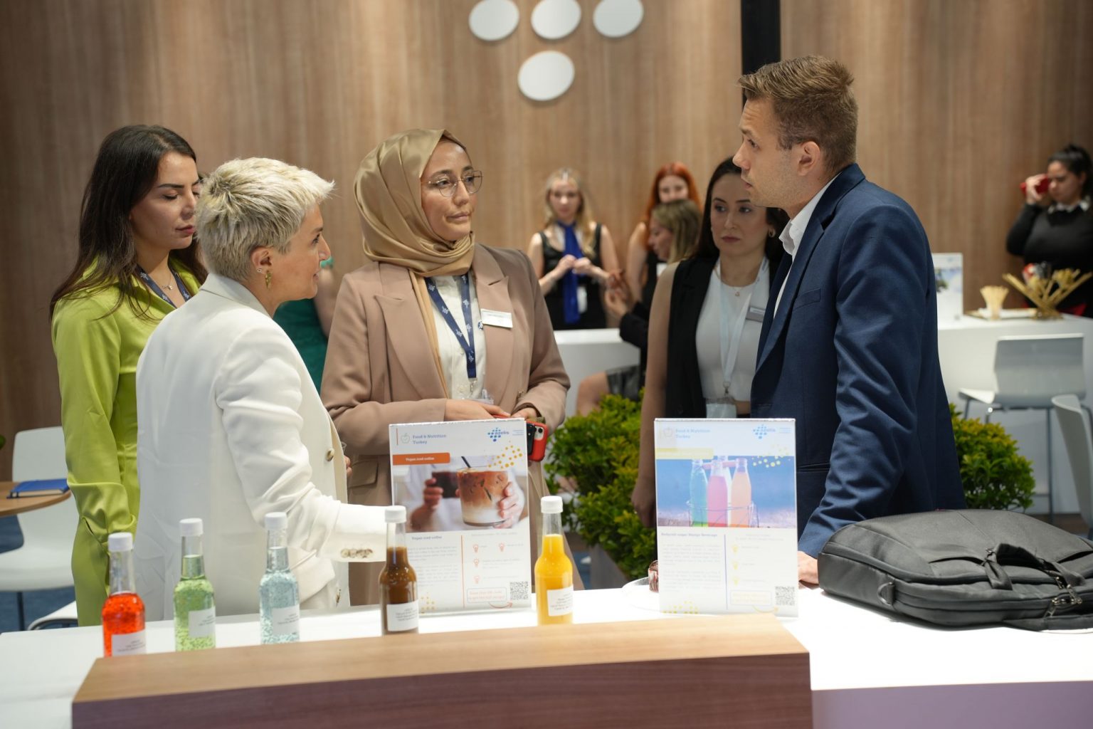 YAŞAM BİLİMLERİ BİLEŞENLERİ FUARINA REKOR KATILIM Artkim Fuarcılık